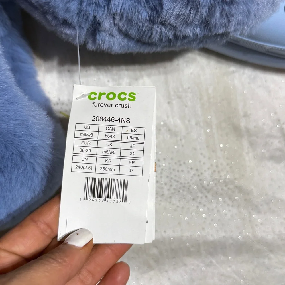 Crocs dual comfort Blue Fuzzy Clogs size women 8 men 6 f - Picture 7 of 7